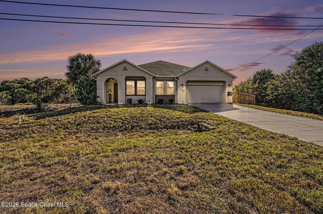 530 Saint Andre Boulevard SW, Palm Bay, FL 32908