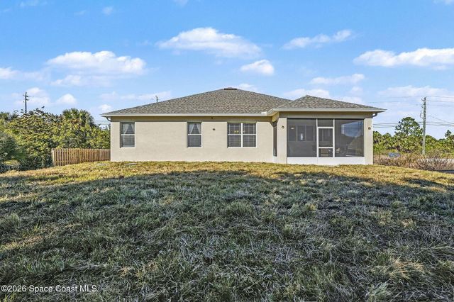 530 Saint Andre Boulevard SW, Palm Bay, FL 32908