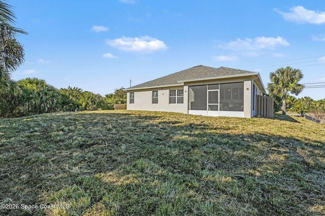 530 Saint Andre Boulevard SW, Palm Bay, FL 32908