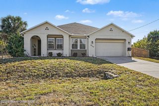 530 Saint Andre Boulevard SW, Palm Bay, FL 32908
