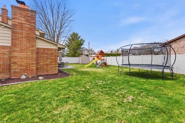 18840 Millar Road, Clinton Township, MI 48036