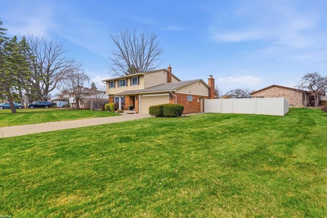 18840 Millar Road, Clinton Township, MI 48036