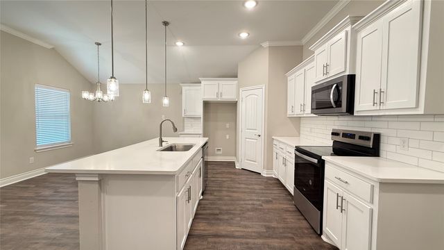 8101 Scott Lane, Greenville, TX 75402