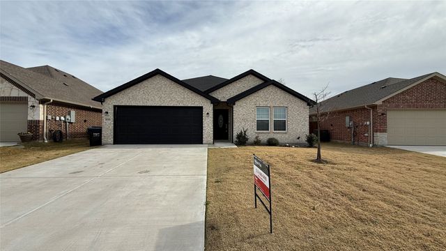 8101 Scott Lane, Greenville, TX 75402