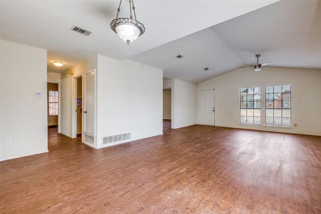 3803 O B Crowe Drive, Dallas, TX 75227