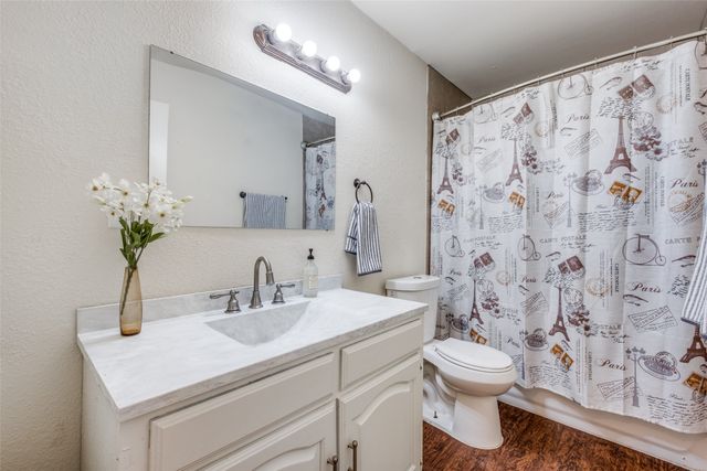 3803 O B Crowe Drive, Dallas, TX 75227