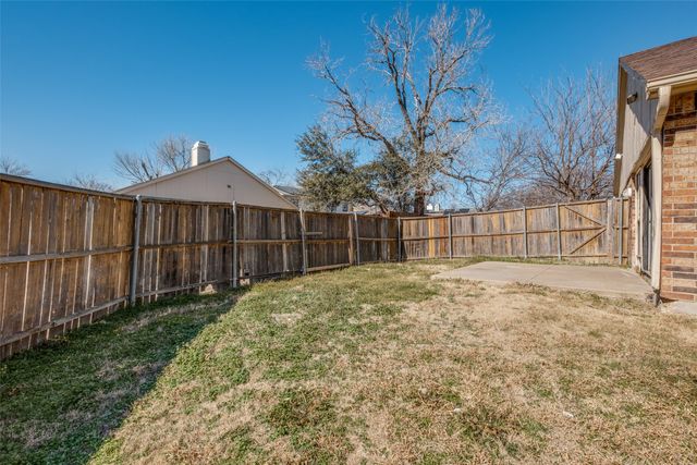 3803 O B Crowe Drive, Dallas, TX 75227