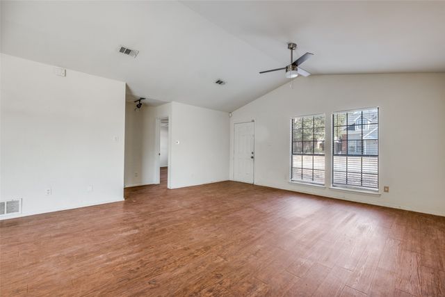 3803 O B Crowe Drive, Dallas, TX 75227