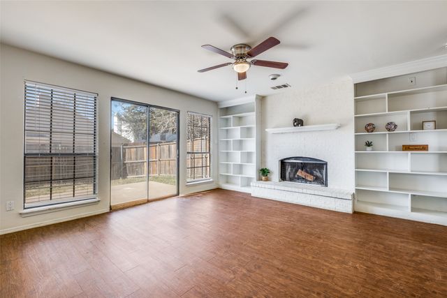 3803 O B Crowe Drive, Dallas, TX 75227