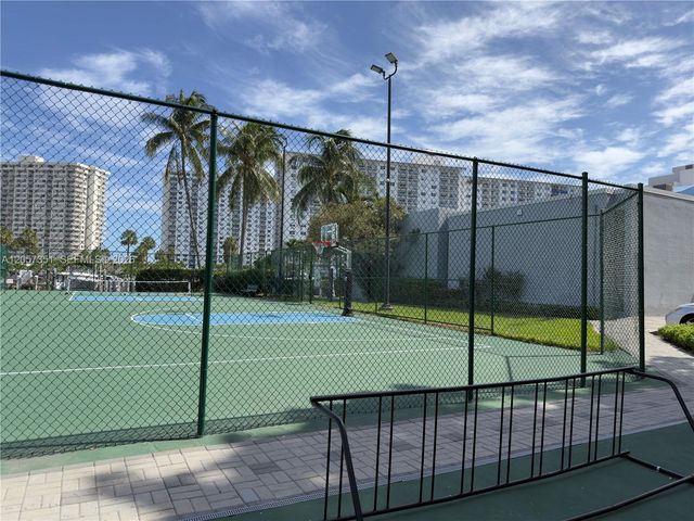 329 Poinciana Drive 909, Sunny Isles Beach, FL 33160