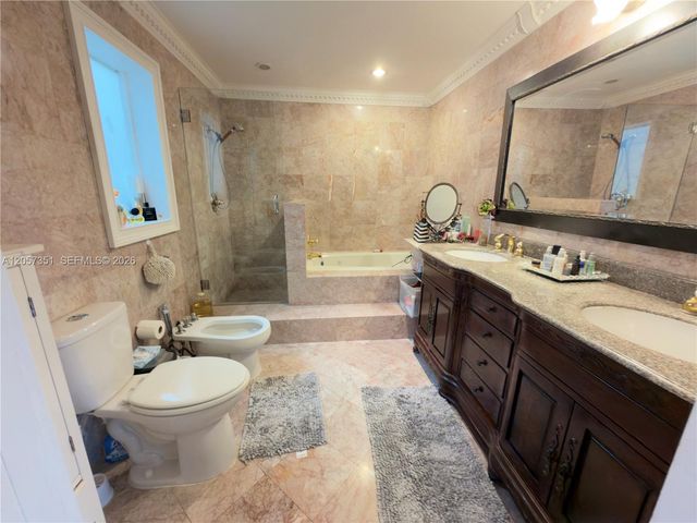 329 Poinciana Drive 909, Sunny Isles Beach, FL 33160