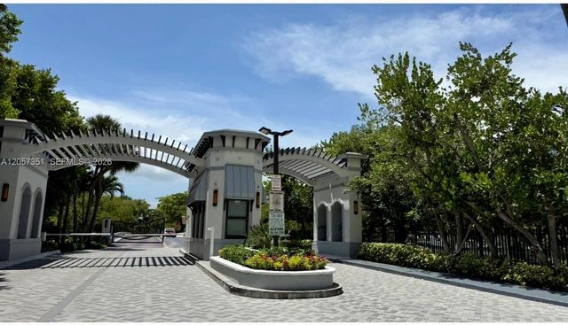 329 Poinciana Drive 909, Sunny Isles Beach, FL 33160