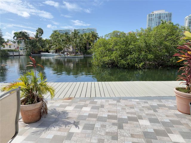 329 Poinciana Drive 909, Sunny Isles Beach, FL 33160