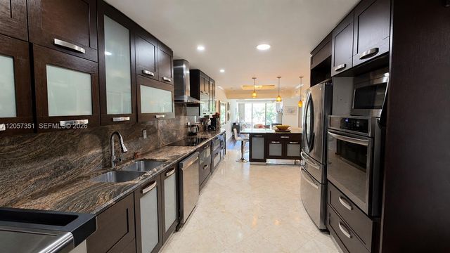 329 Poinciana Drive 909, Sunny Isles Beach, FL 33160