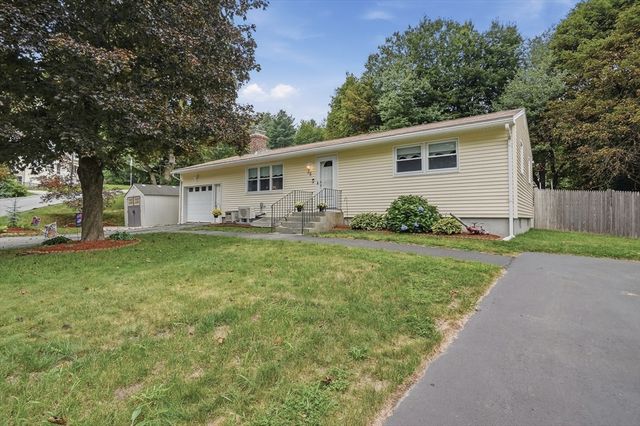 28 Cumberland Drive, West Boylston, MA 01583