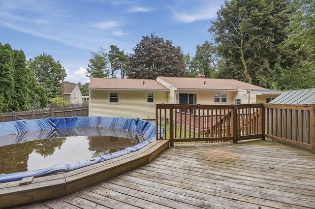 28 Cumberland Drive, West Boylston, MA 01583