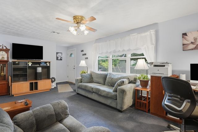28 Cumberland Drive, West Boylston, MA 01583