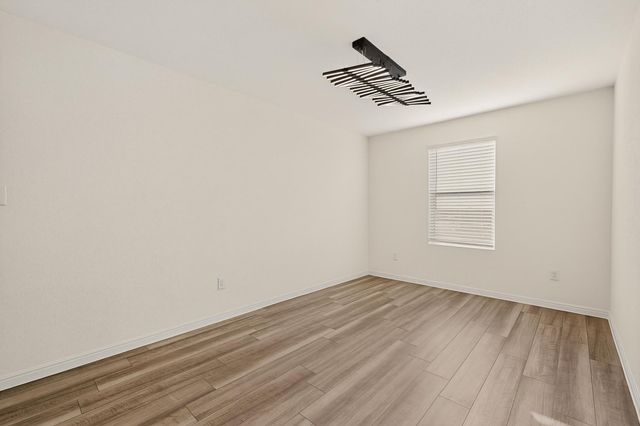 361 Wren LN, Kyle, TX 78640