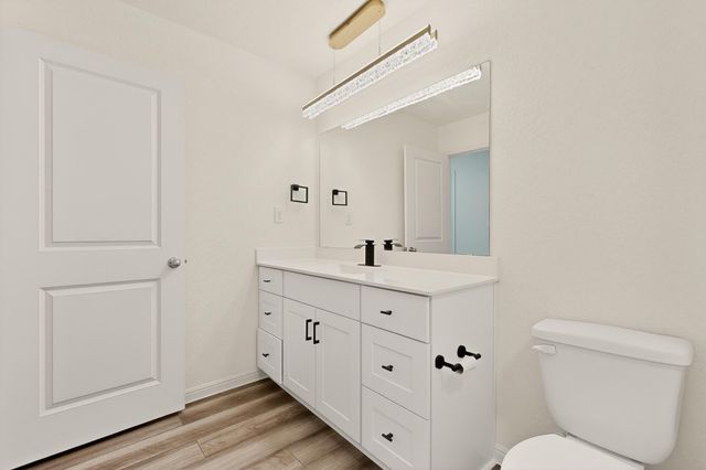 361 Wren LN, Kyle, TX 78640