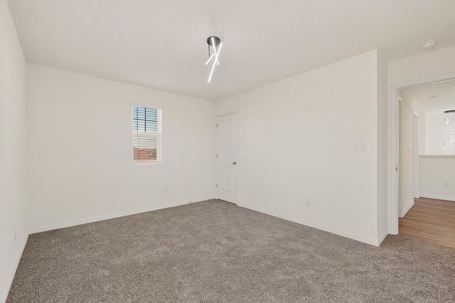 361 Wren LN, Kyle, TX 78640