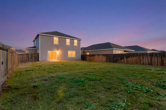 361 Wren LN, Kyle, TX 78640