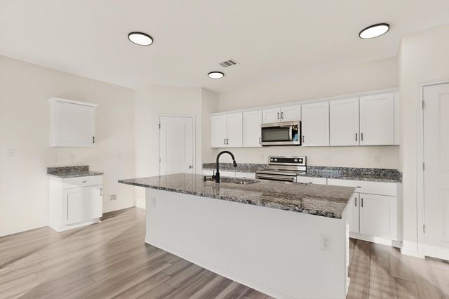 361 Wren LN, Kyle, TX 78640