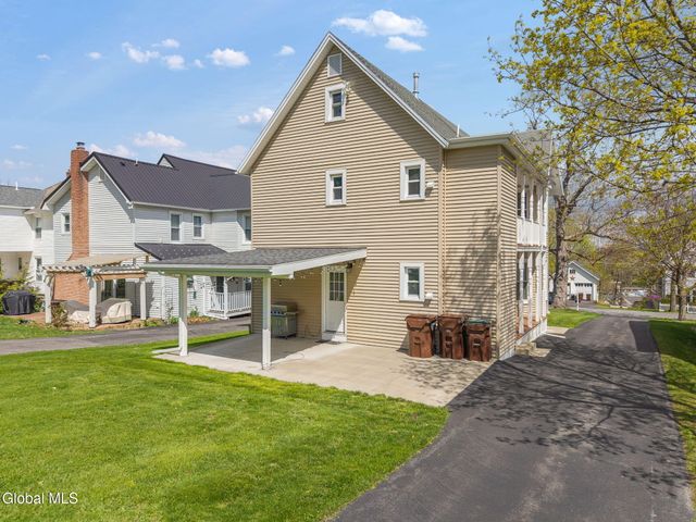 28 Pleasant Street, Voorheesville, NY 12186