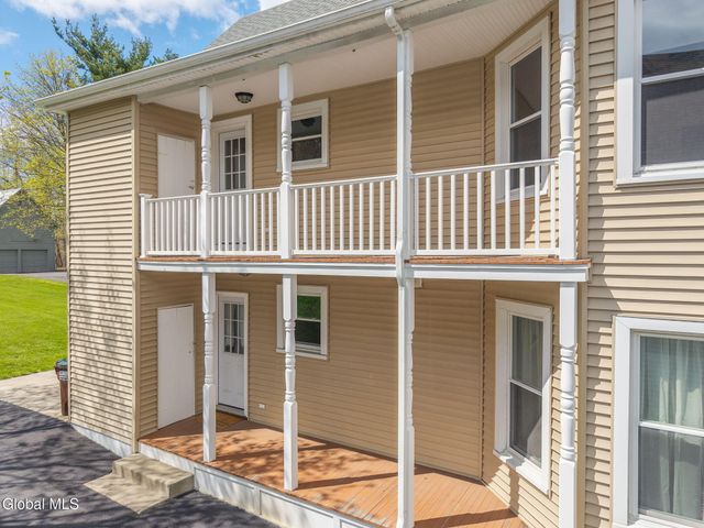 28 Pleasant Street, Voorheesville, NY 12186