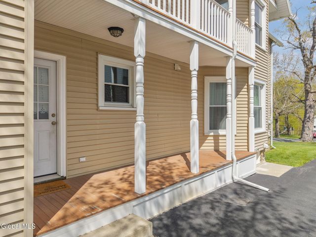 28 Pleasant Street, Voorheesville, NY 12186