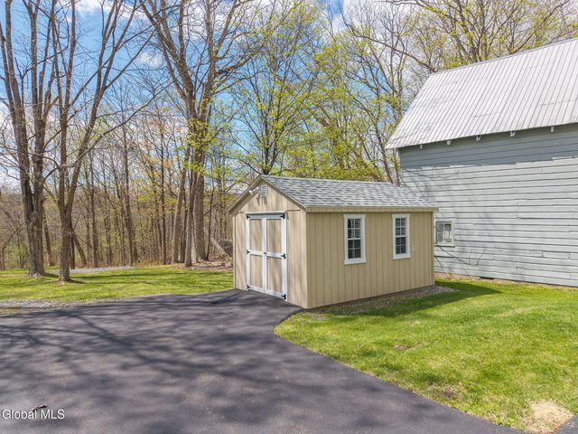 28 Pleasant Street, Voorheesville, NY 12186