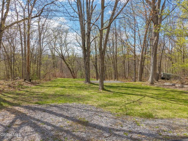 28 Pleasant Street, Voorheesville, NY 12186