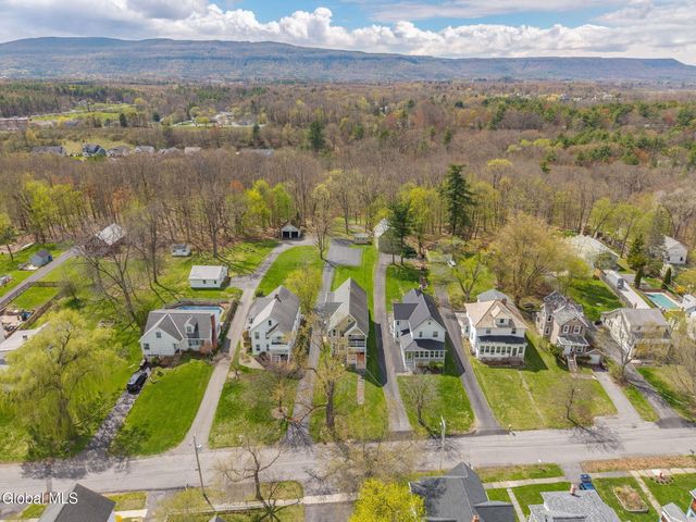 28 Pleasant Street, Voorheesville, NY 12186