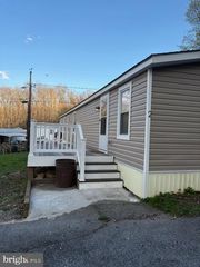 2439 FAIRMOUNT RD #2, Hampstead, MD 21074
