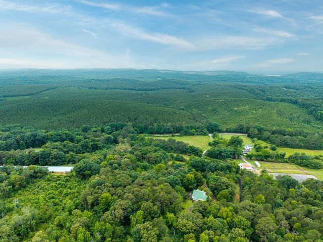 176 Big Oak Tree Road NW, Adairsville, GA 30103