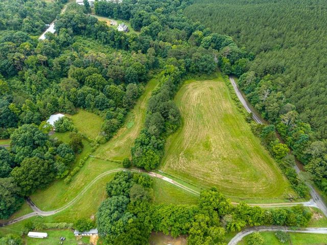176 Big Oak Tree Road NW, Adairsville, GA 30103