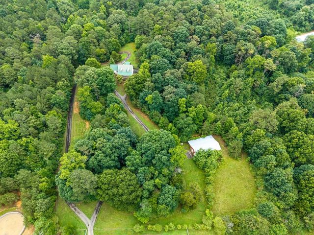 176 Big Oak Tree Road NW, Adairsville, GA 30103