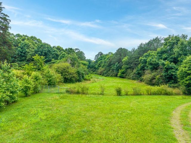 176 Big Oak Tree Road NW, Adairsville, GA 30103