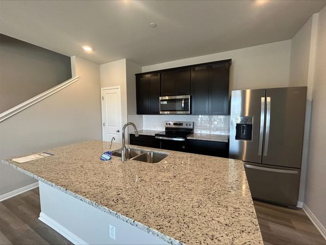 1850 Settlers Glen DR 1406, Andice, TX 78665