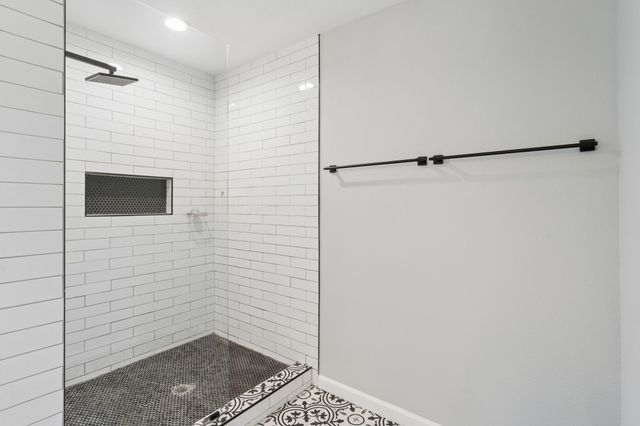 2728 Livingston Avenue, Fort Worth, TX 76110