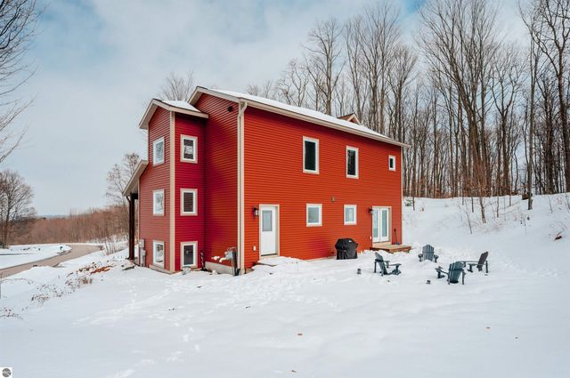 642 Napolean Way, Traverse City, MI 49696