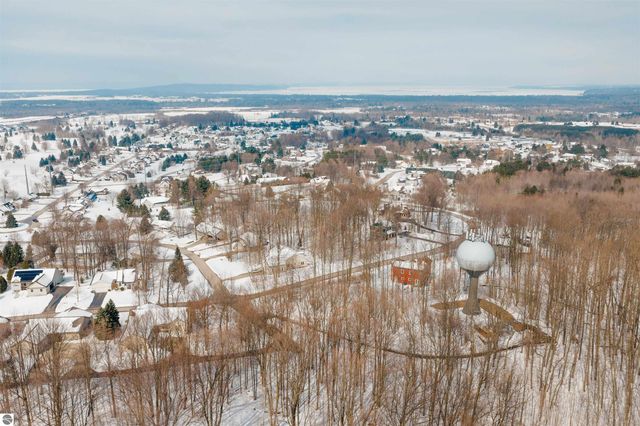 642 Napolean Way, Traverse City, MI 49696