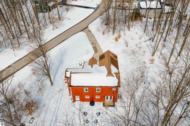 642 Napolean Way, Traverse City, MI 49696