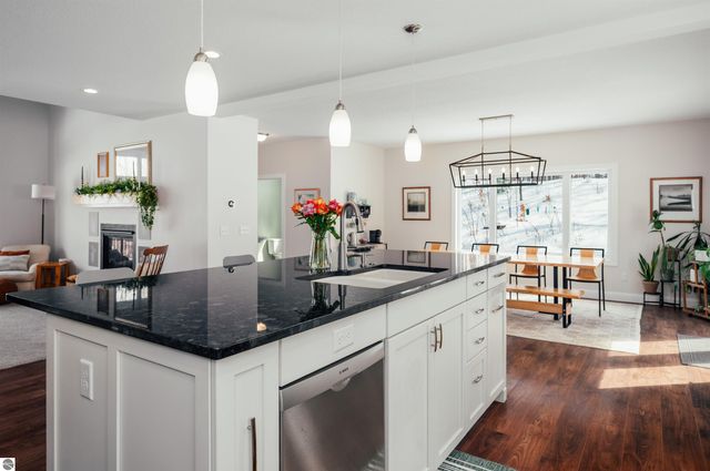 642 Napolean Way, Traverse City, MI 49696