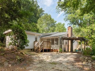 182 Glendale Avenue, Hendersonville, NC 28739