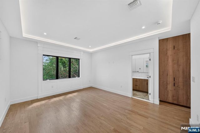 122 Edsall Avenue, Palisades Park, NJ 07650