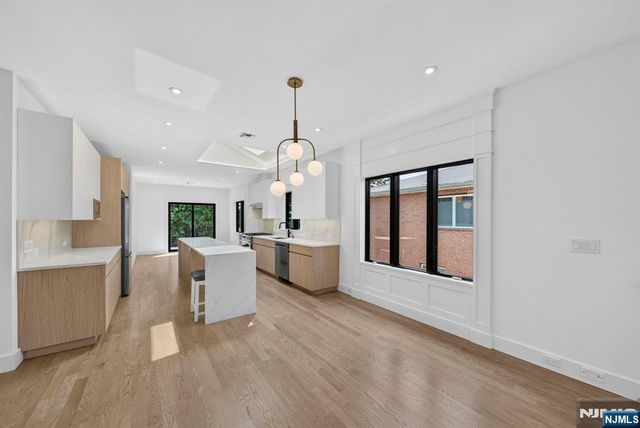 122 Edsall Avenue, Palisades Park, NJ 07650