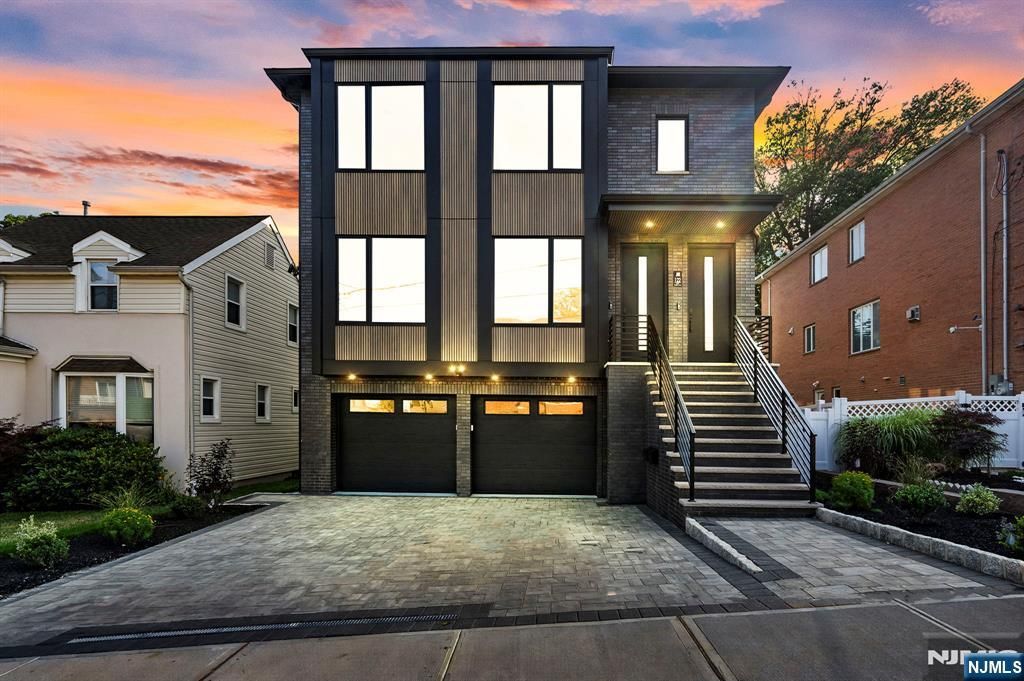 122 Edsall Avenue, Palisades Park, NJ 07650