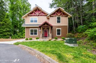 1128 Anastasia Way, Gatlinburg, TN 37738