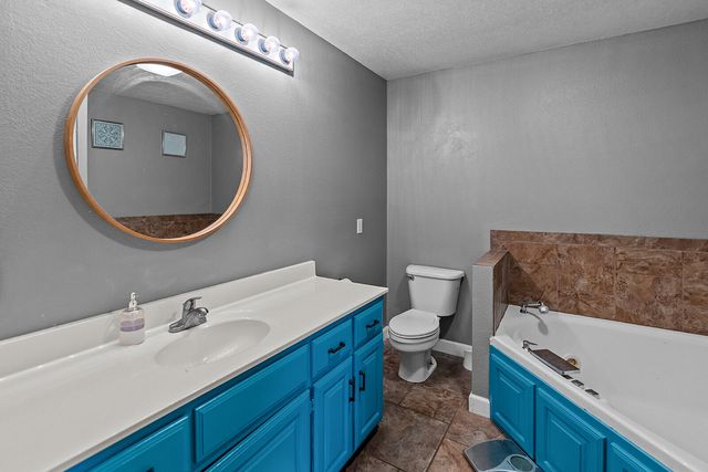 125 Capetti B Drive, Crane, MO 65633