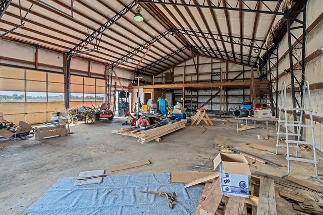 125 Capetti B Drive, Crane, MO 65633